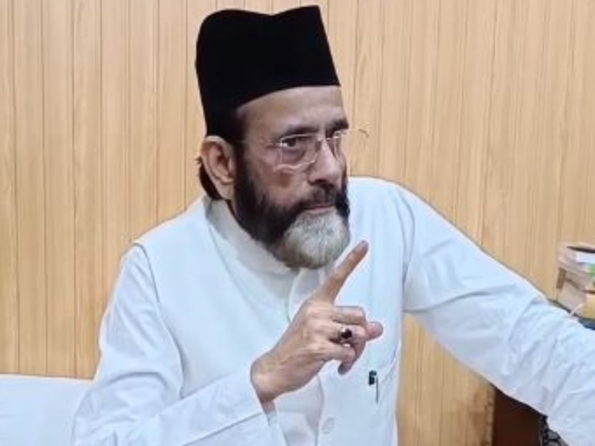 जानें कौन हैं मौलाना तौकीर रजा? जिनके 'I Love Muhammad' के आह्वान से हिली योगी सरकार जानें कौन हैं मौलाना तौकीर रजा? जिनके 'I Love Muhammad' के आह्वान से हिली योगी सरकार