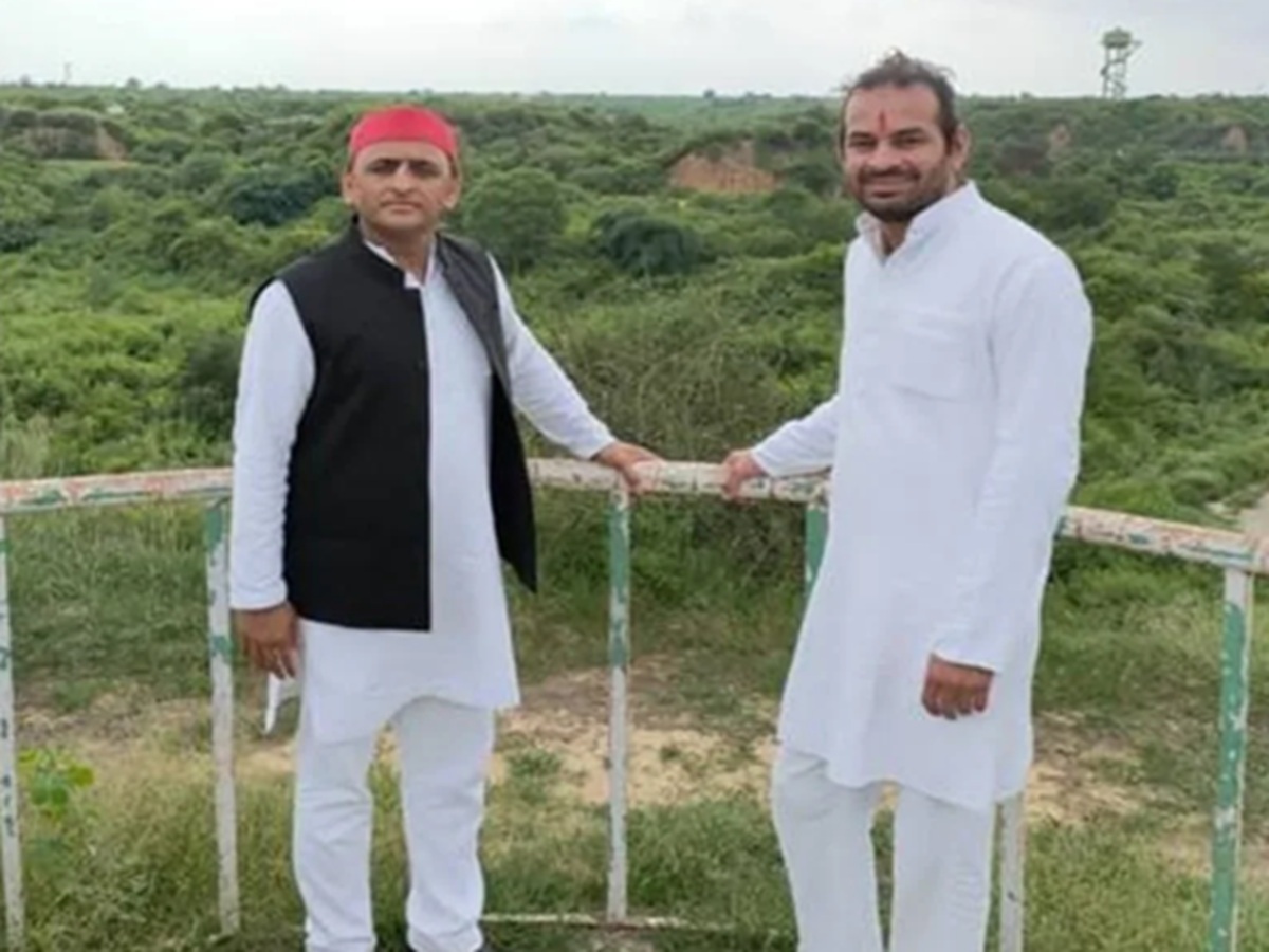 Bihar Chunav 2025 Highlights: तेज प्रताप ने अखिलेश यादव का नंबर किया ब्लॉक, सोशल मीडिया से भी अनफॉलो किया Bihar Chunav 2025 Highlights: तेज प्रताप ने अखिलेश यादव का नंबर किया ब्लॉक, सोशल मीडिया से भी अनफॉलो किया