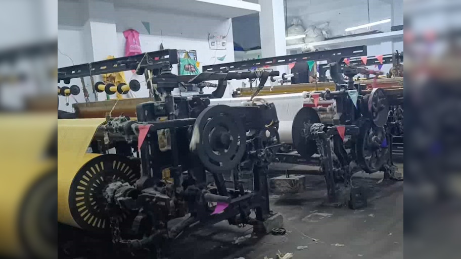 चुनावी मौसम में भागलपुरी सिल्क और लिनन की बढ़ी डिमांड, नेताओं और कार्यकर्ताओं की पहली पसंद बने पारंपरिक परिधान
