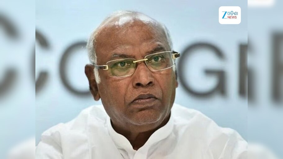 Mallikarjun Kharge: ଅଧାରାତିରେ ଡାକ୍ତରଖାନାରେ ଭର୍ତ୍ତି ହେଲେ କଂଗ୍ରେସ ଅଧ୍ୟକ୍ଷ ମଲ୍ଲିକାର୍ଜୁନ ଖଡ଼ଗେ