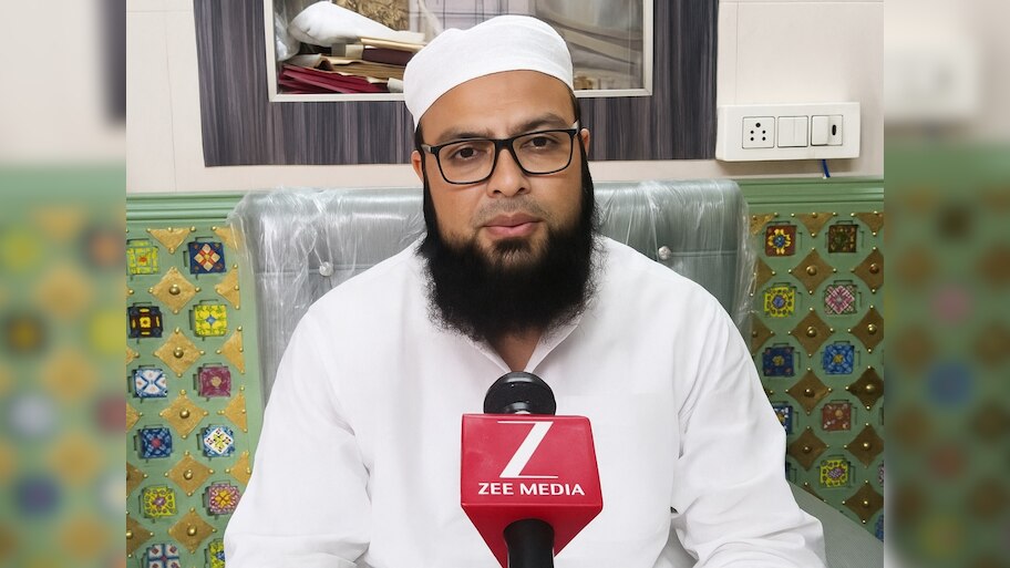 'I Love Muhammad' पर कारी इसहाक बोले, 'नबी (स.) से मोहब्बत पोस्टर से नहीं बल्कि...' 