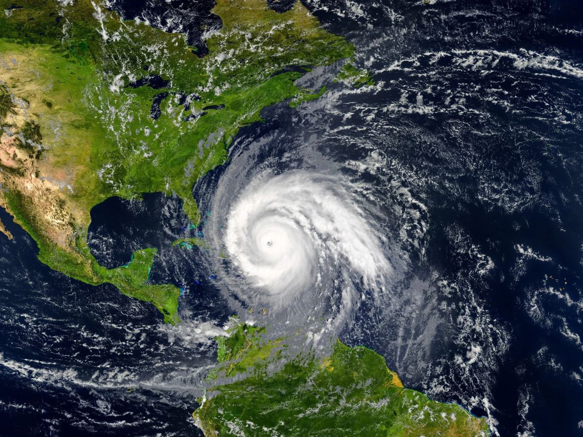 Cyclone Alert: ମାଡି଼ ଆସୁଛି ବାତ୍ୟା!ଜାଣନ୍ତୁ ଓଡ଼ିଶା ଉପରେ କ'ଣ ପଡିବ ପ୍ରଭାବ?