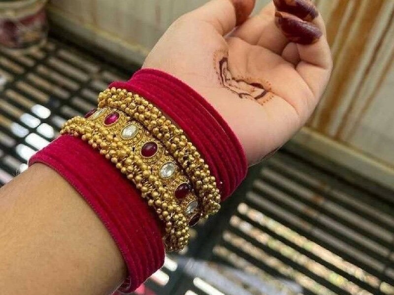 स्टेटमेंट बैंगल 