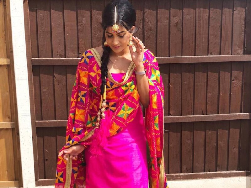 पिंक दुपट्टा 