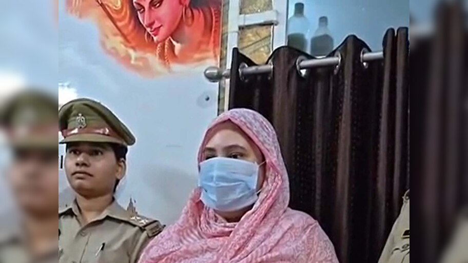 मदरसा टीचर की प्रताड़ना से तंग थी बीवी; चाक़ू से गला रेतकर लाश के पास करती रही मातम!