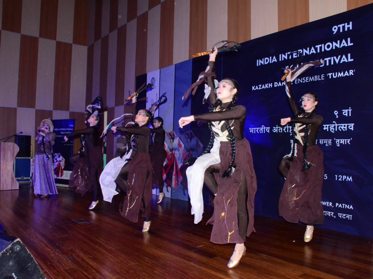 कजाख परंपरा की झलक