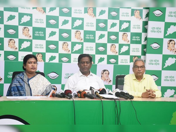 ମୁଖ୍ୟମନ୍ତ୍ରୀଙ୍କ ନୂଆପଡ଼ା ଗସ୍ତକୁ ସମାଲୋଚନା କଲା ବିଜେଡି, କହିଲା ରଙ୍ଗ ମାରି ନବୀନ ସରକାରଙ୍କ ପ୍ରକଳ୍ପକୁ  ଉଦ୍ଘାଟନ କରୁଛନ୍ତି ମୋହନ