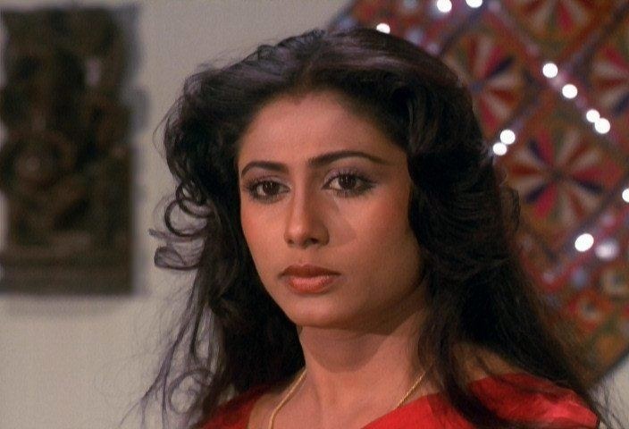 Tina Roshan 1985 Romance Drama Film Aakhir Kyon Actress Smita Patil shows Real face ...