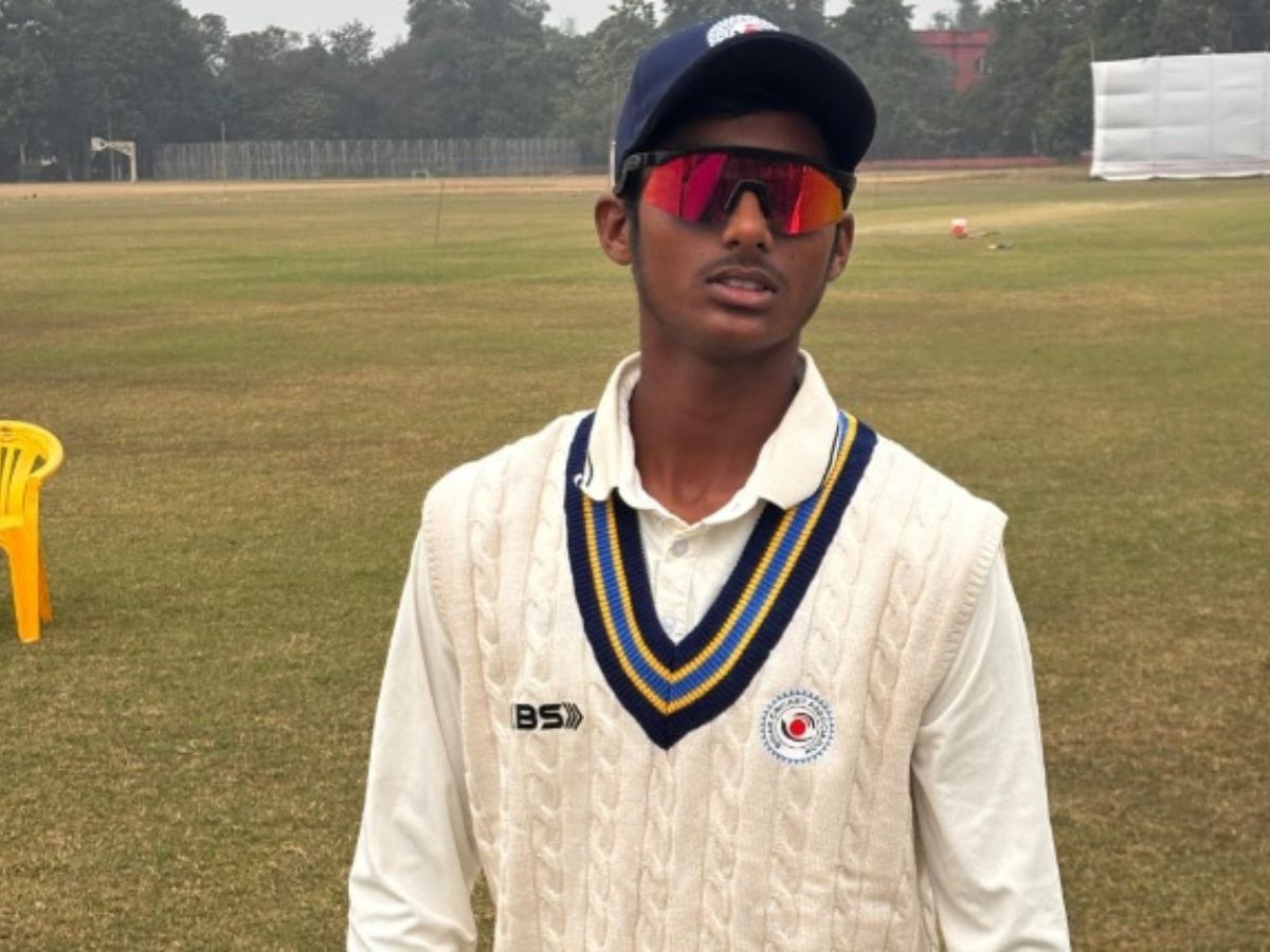 बेलागंज स्थित घर में परिवार संग खुशी के पल