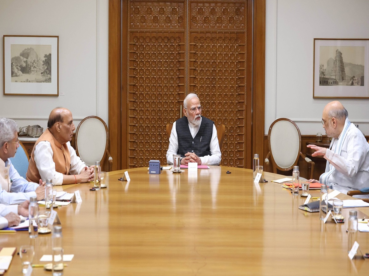 Cabinet Decisions: କ୍ୟାବିନେଟରେ ୪ଟି ପ୍ରମୁଖ ରେଳ ପ୍ରକଳ୍ପକୁ ମିଳିଲା ଅନୁମୋଦନ, ପଢ଼ନ୍ତୁ ପୂରା ଡିଟେଲ୍ସ Cabinet Decisions: କ୍ୟାବିନେଟରେ ୪ଟି ପ୍ରମୁଖ ରେଳ ପ୍ରକଳ୍ପକୁ ମିଳିଲା ଅନୁମୋଦନ, ପଢ଼ନ୍ତୁ ପୂରା ଡିଟେଲ୍ସ
