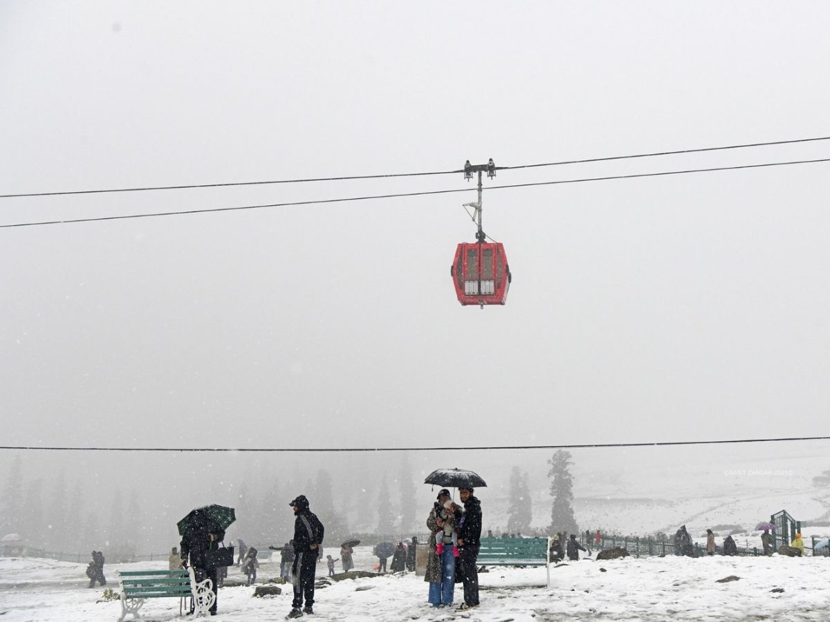 यातायात पर पड़ा बुरा असर