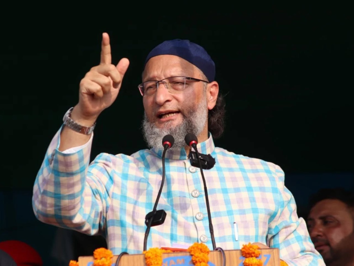 गया में सभा को संबोधित करते AIMIM प्रमुख असदुद्दीन ओवैसी गया में सभा को संबोधित करते AIMIM प्रमुख असदुद्दीन ओवैसी