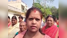 गढ़वा टॉड मैदान में स्टेडियम निर्माण का ग्रामीणों ने किया विरोध, निर्माण कार्य बंद