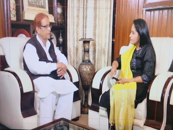 आजाम खान के साथ शबनम हसन 