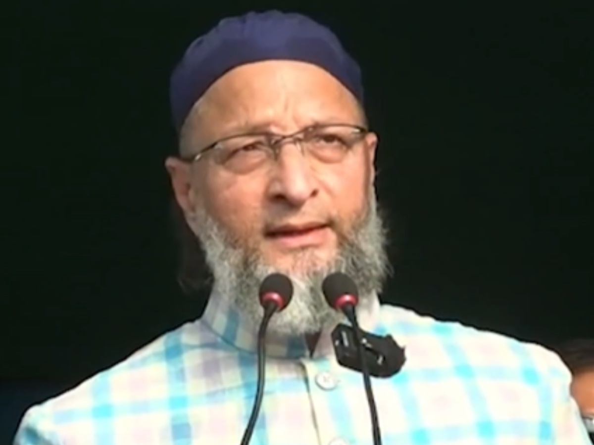 CJI पर जूता फेंकने की घटना पर ओवैसी ने सरकार को घेरा, बोले- वकील राकेश की जगह अगर को असद होता तो... CJI पर जूता फेंकने की घटना पर ओवैसी ने सरकार को घेरा, बोले- वकील राकेश की जगह अगर को असद होता तो...