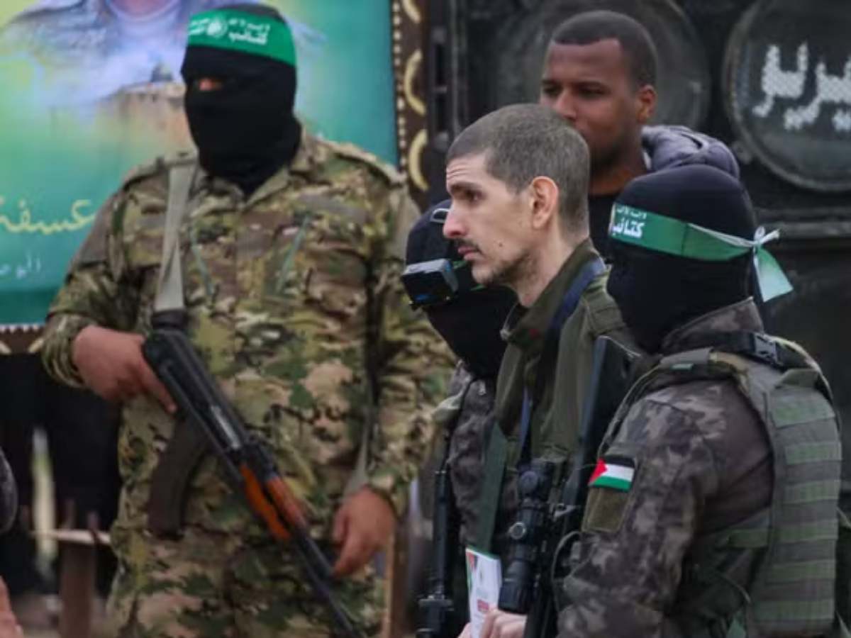 Hamas और Israel सीजफायर पर राजी, लेकिन कब होगी बंधकों की अदला-बदली? Hamas और Israel सीजफायर पर राजी, लेकिन कब होगी बंधकों की अदला-बदली?