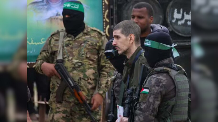 Hamas और Israel सीजफायर पर राजी, लेकिन कब होगी बंधकों की अदला-बदली?