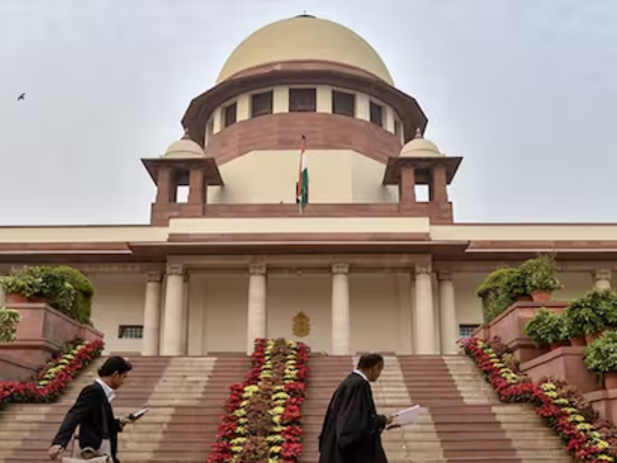 सुप्रीम कोर्ट (फाइल फोटो) सुप्रीम कोर्ट (फाइल फोटो)