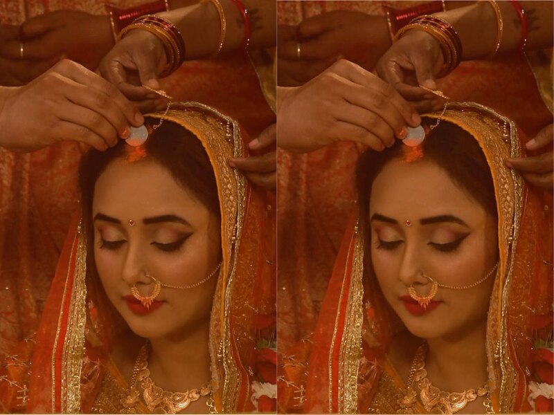 मंडप पर बैठी रानी