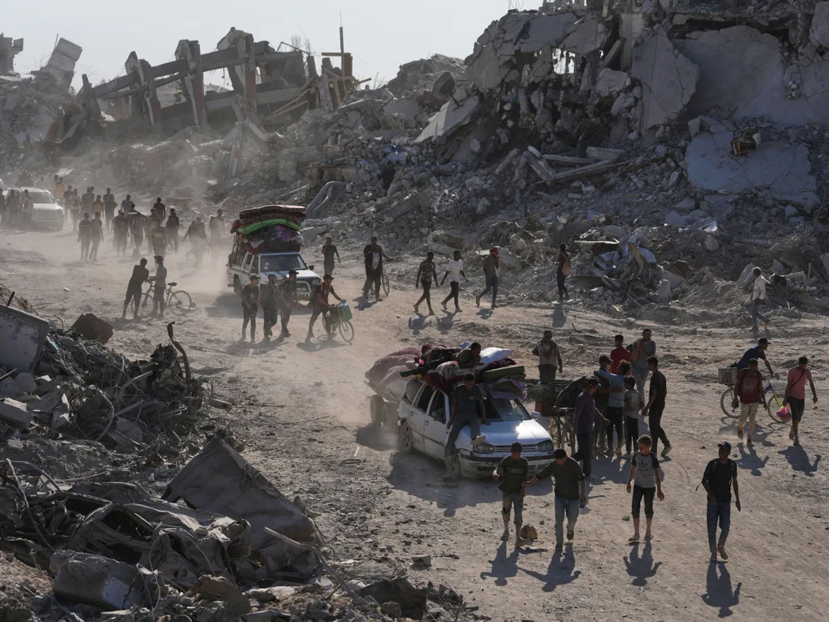 शहर मलबे में तब्दील