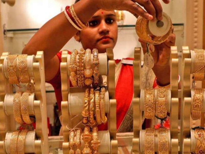 10 और 8 ग्राम की कीमत