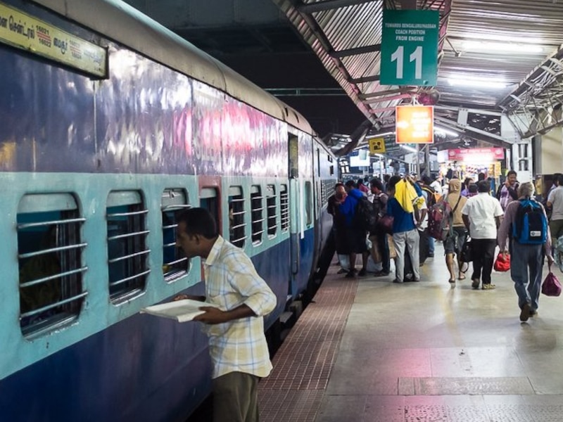 फूड सर्विस