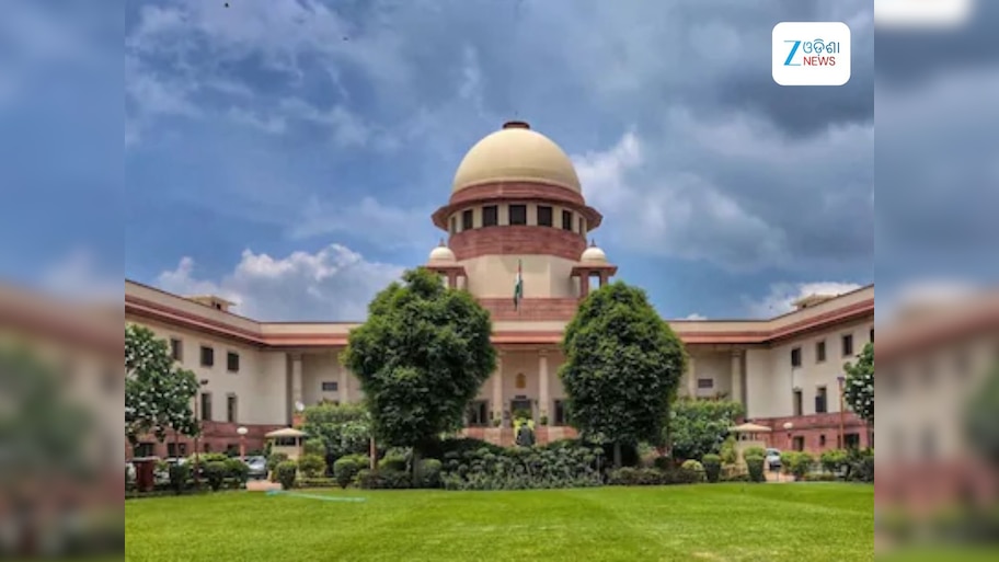 Supreme Court: ସ୍ୱାମୀଙ୍କୁ ବୋକା ଭାବନ୍ତୁ ନାହିଁ, କାହିଁକି ଏପରି କହିଲେ ସୁପ୍ରିମକୋର୍ଟ
