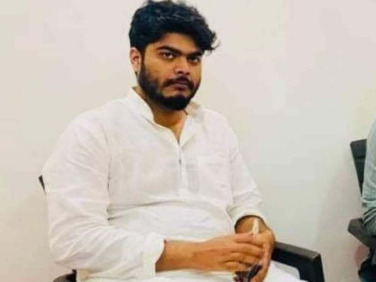 Lalu Yadav ने वादा किया पूरा, शहाबुद्दीन के बेटे को इस सीट से मिला टिकट Lalu Yadav ने वादा किया पूरा, शहाबुद्दीन के बेटे को इस सीट से मिला टिकट