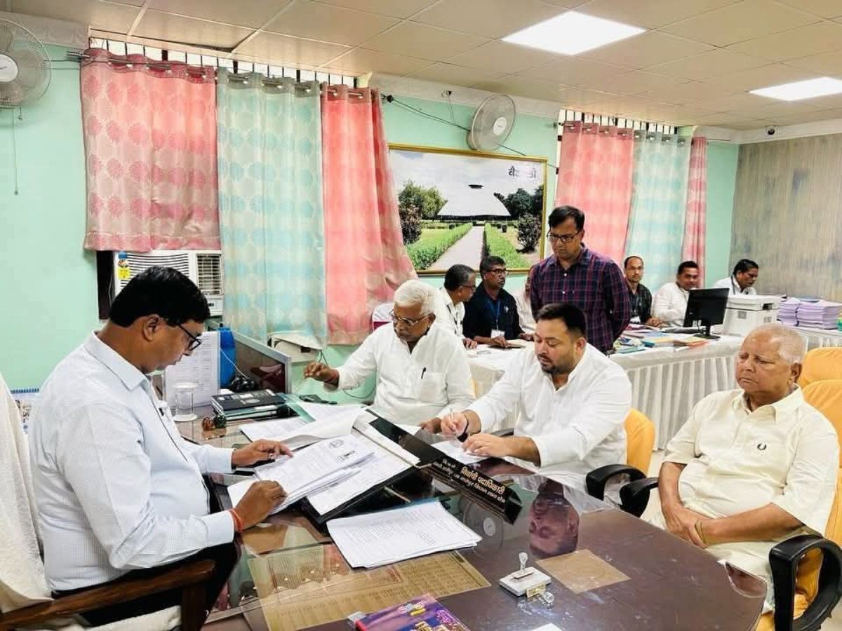 लालू-राबड़ी और मीसा के साथ दिखा पारिवारिक संदेश