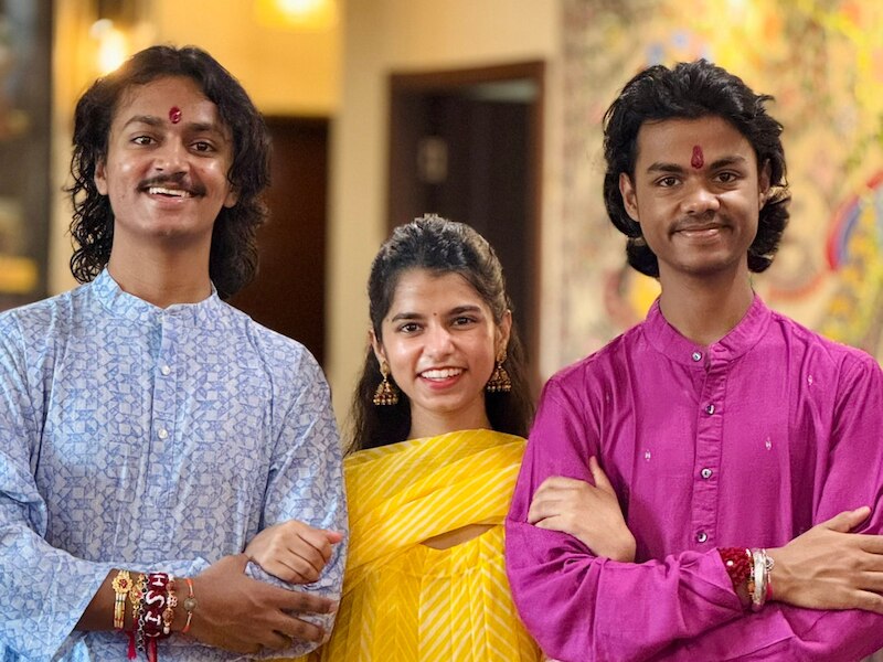 संगीत की शुरुआत पिता और दादा से