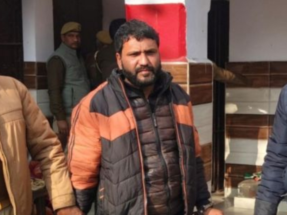 संभल हिंसा केस में मुल्ला अफरोज पर लगा NSA, गुलाम और वारिस पर गिरेगी गाज! संभल हिंसा केस में मुल्ला अफरोज पर लगा NSA, गुलाम और वारिस पर गिरेगी गाज!