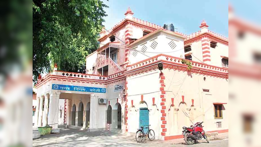 बरेली हिंसा केस में मुसलमानों पर टूटा कहर, BMC 27 मकानों को गिराने का भेजा नोटिस!