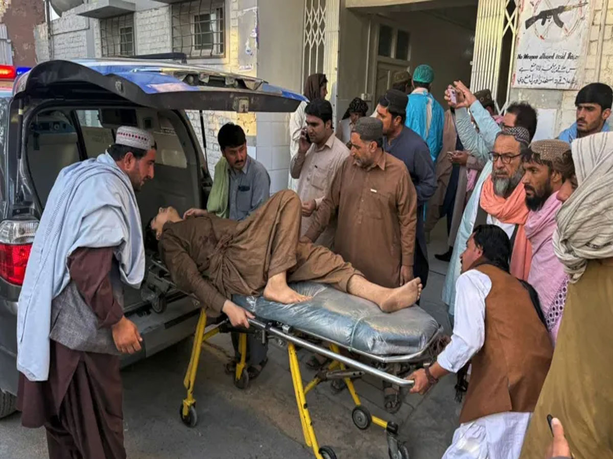 उम्माह की जप करने वाले मुस्लिम देश ने मोमिनों की बिछा दी लाशें, किया भीषण हमला उम्माह की जप करने वाले मुस्लिम देश ने मोमिनों की बिछा दी लाशें, किया भीषण हमला