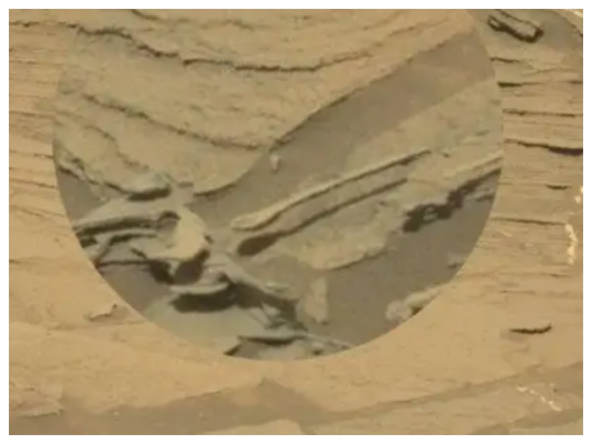 NASA rover clicks weird and shocking pictures of mars red planet mangal ...