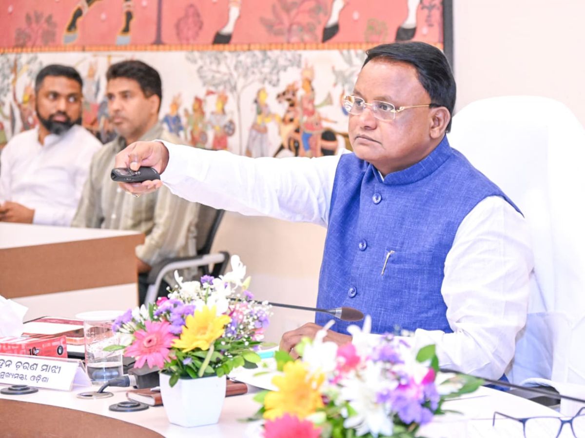 ଅନ୍ତ୍ୟୋଦୟ ଗୃହ ଯୋଜନାରେ ପ୍ରଥମ କିସ୍ତି ବଣ୍ଟନ କଲେ ମୁଖ୍ୟମନ୍ତ୍ରୀ ଅନ୍ତ୍ୟୋଦୟ ଗୃହ ଯୋଜନାରେ ପ୍ରଥମ କିସ୍ତି ବଣ୍ଟନ କଲେ ମୁଖ୍ୟମନ୍ତ୍ରୀ