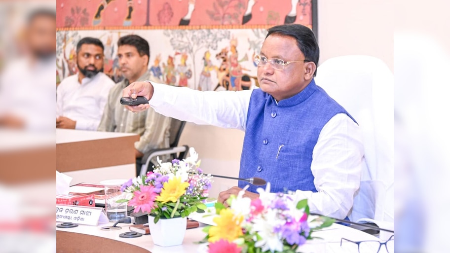 ଅନ୍ତ୍ୟୋଦୟ ଗୃହ ଯୋଜନାରେ ପ୍ରଥମ କିସ୍ତି ବଣ୍ଟନ କଲେ ମୁଖ୍ୟମନ୍ତ୍ରୀ