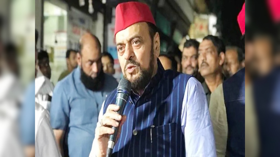 शनिवारवाड़ा में नमाज पढ़ने पर BJP MP ने काटा बवाल, अबू आजमी ने दे डाली अल्लाह से डरने की नसीहत