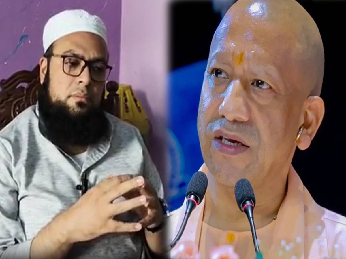 हलाल सर्टिफिकेट से आतंक को फंडिंग, तो कर क्या रहा है इंटेलिजेंस; मौलाना के योगी से तीखे सवाल हलाल सर्टिफिकेट से आतंक को फंडिंग, तो कर क्या रहा है इंटेलिजेंस; मौलाना के योगी से तीखे सवाल