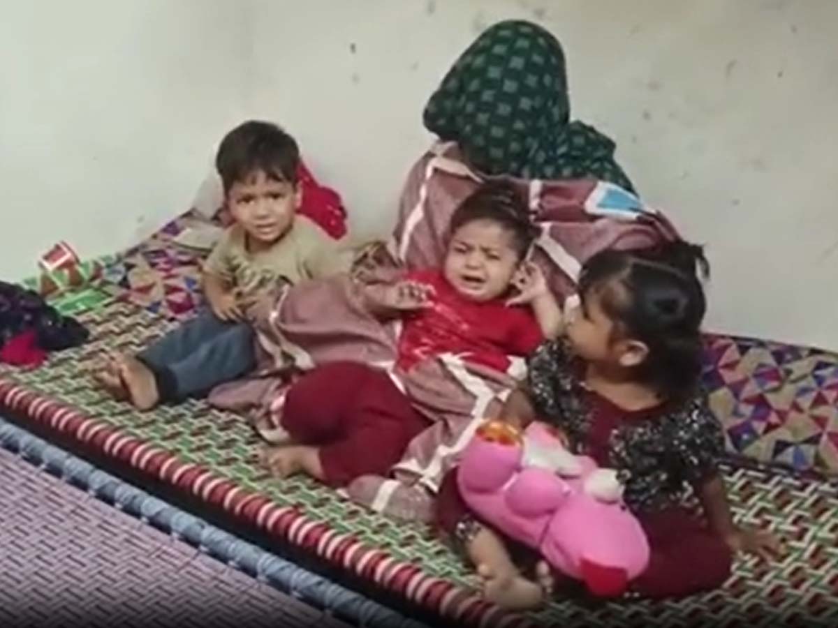 Muzaffarnagr News: साहूकार रौशन पंडित ने ले ली तीन मासूम बच्चों के पिता मुबश्शिर की जान! Muzaffarnagr News: साहूकार रौशन पंडित ने ले ली तीन मासूम बच्चों के पिता मुबश्शिर की जान!
