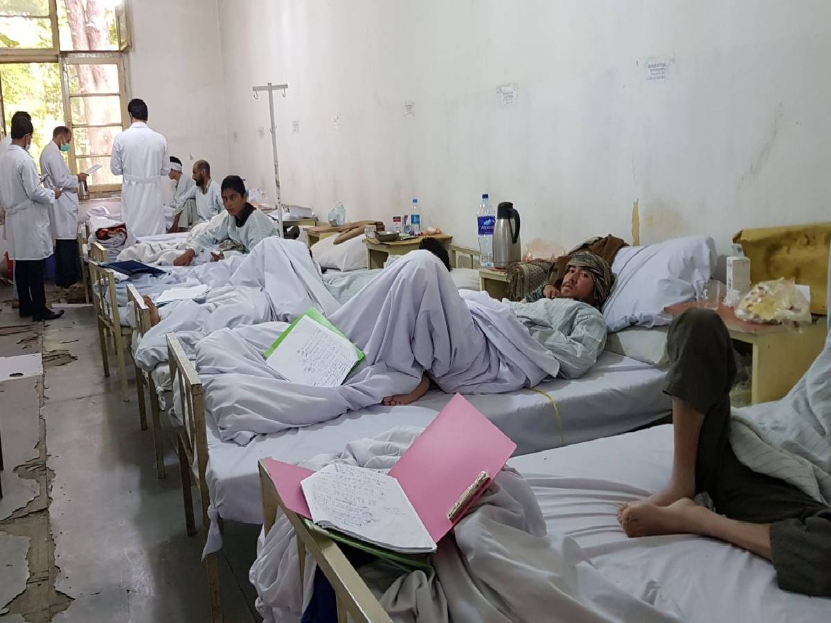 खराब खाने से अफगानिस्तान में हजारों लोगों की मौत, रिपोर्ट से हुआ खुलासा खराब खाने से अफगानिस्तान में हजारों लोगों की मौत, रिपोर्ट से हुआ खुलासा
