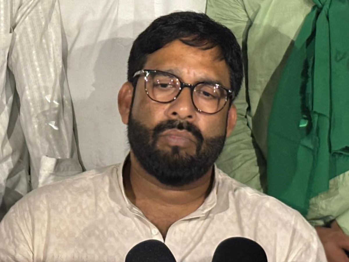 '13% वाला CM, 2% डिप्टी CM तो 18% वाला क्या दरी बिछावन मंत्री' AIMIM के इस पोस्ट से मचा बवाल '13% वाला CM, 2% डिप्टी CM तो 18% वाला क्या दरी बिछावन मंत्री' AIMIM के इस पोस्ट से मचा बवाल