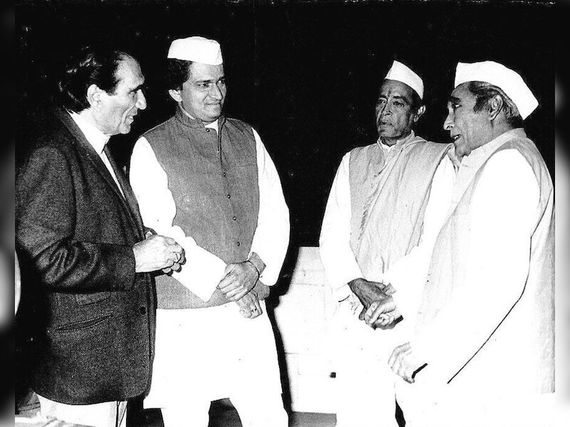 51 Years Old Bollywood Actor Shafi Inamdar worked more than 30 plays ...