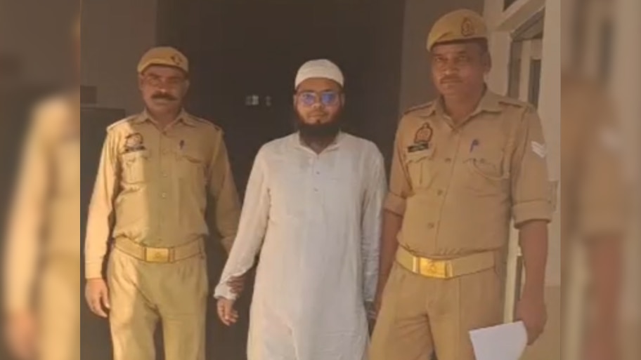 मुरादाबाद: 'वर्जिनिटी जांच' केस में नया खुलासा, पति-पत्नी के विवाद में मदरसे पर गिरी गाज?