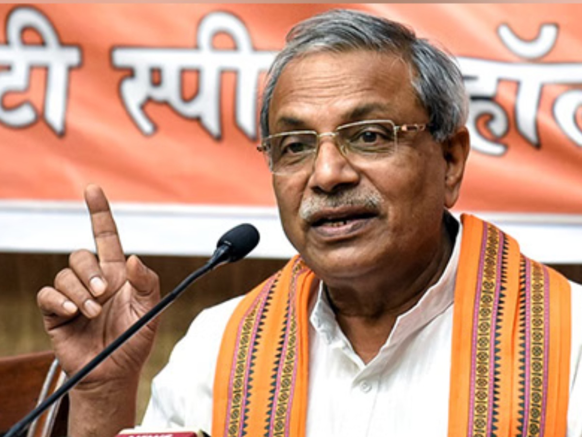VHP को अब 'हलाल' से परेशानी; देश भर में बैन की मांग, बताई शरीयत लागू करने की साजिश! VHP को अब 'हलाल' से परेशानी; देश भर में बैन की मांग, बताई शरीयत लागू करने की साजिश!