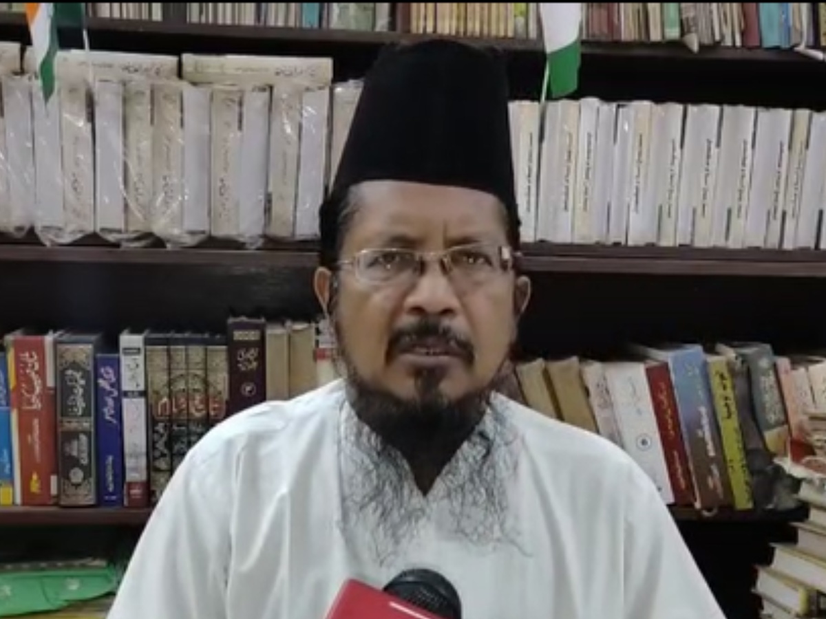 'मुसलमानों के खिलाफ हमेशा...' मौलाना शहाबुद्दीन ने संगीत सोम को लगाई कड़ी फटकार 'मुसलमानों के खिलाफ हमेशा...' मौलाना शहाबुद्दीन ने संगीत सोम को लगाई कड़ी फटकार