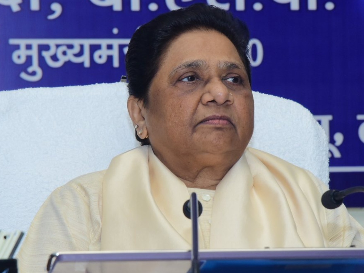 'मुस्लिम लड़की लाओ, नौकरी पाओ' बयान पर मायावती भड़कीं, बोलीं- सरकार के लिए खतरा! 'मुस्लिम लड़की लाओ, नौकरी पाओ' बयान पर मायावती भड़कीं, बोलीं- सरकार के लिए खतरा!