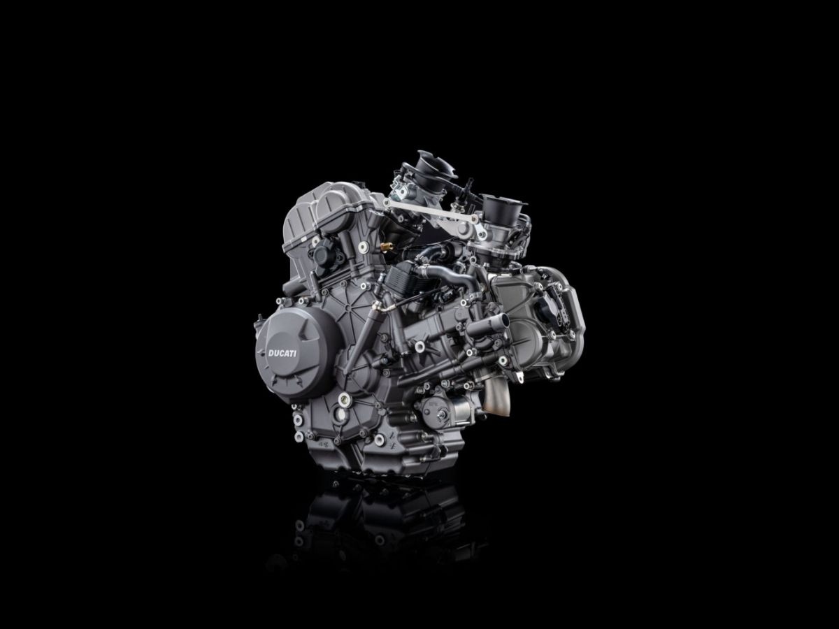 Engine & Performance