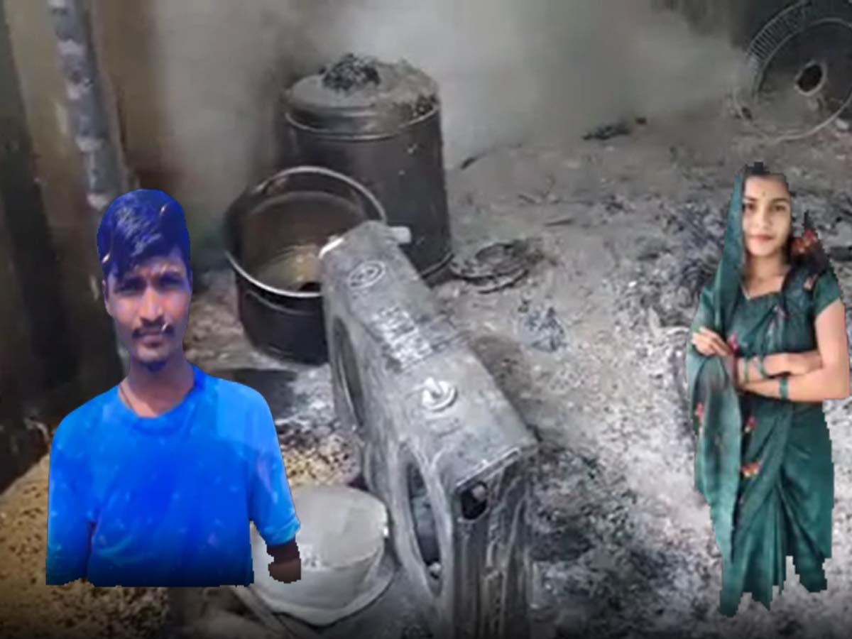 नेहा का हुआ अंतिम संस्कार; नाराज प्रदर्शनकारियों ने फूंक दिया आरोपी अरबाज का घर नेहा का हुआ अंतिम संस्कार; नाराज प्रदर्शनकारियों ने फूंक दिया आरोपी अरबाज का घर
