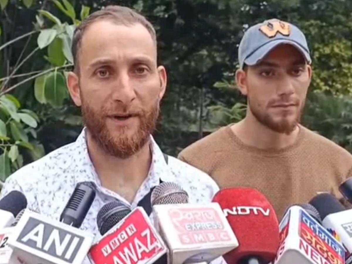 Kashmir के नजाकत को देख गद-गद हुए छत्तीसगढ़ी, पहलगाम के हीरो का ऐसे किया स्वागत Kashmir के नजाकत को देख गद-गद हुए छत्तीसगढ़ी, पहलगाम के हीरो का ऐसे किया स्वागत
