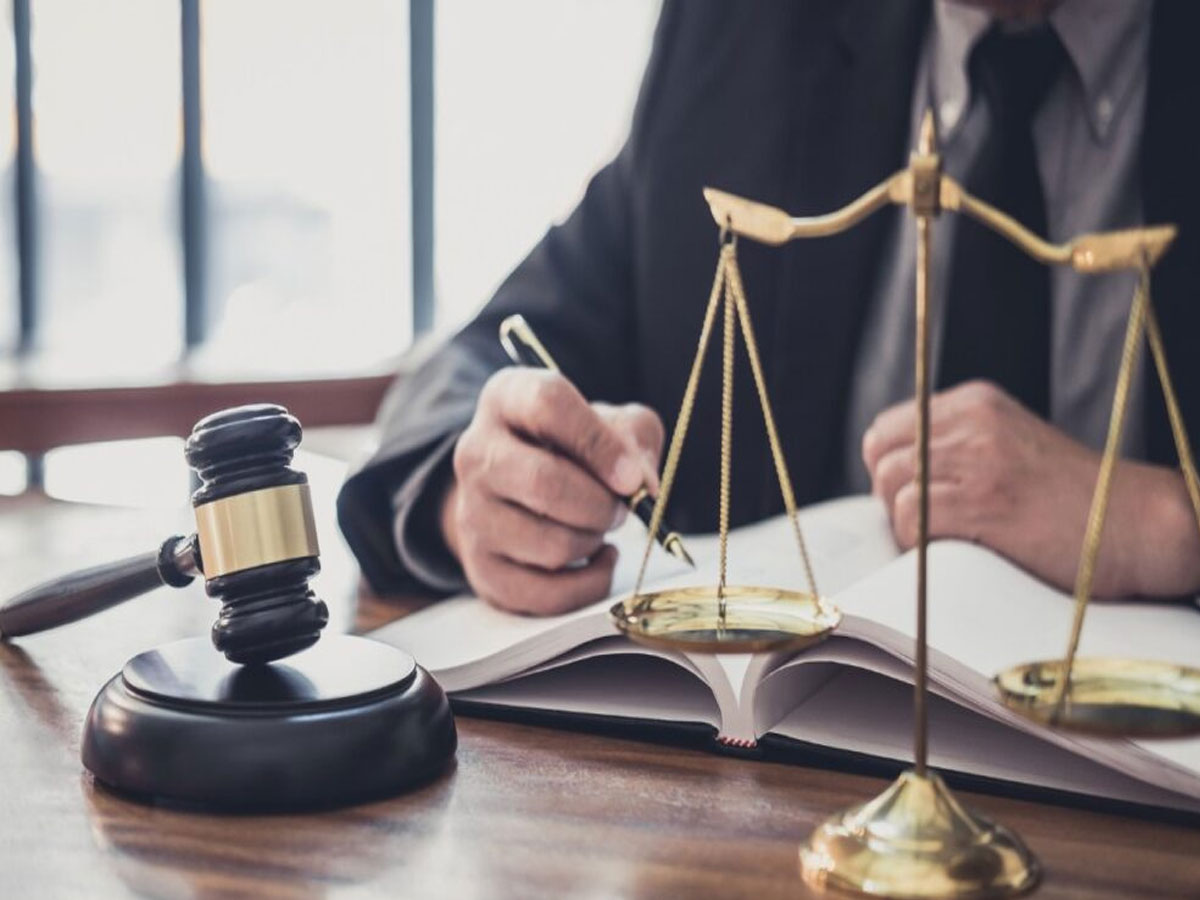 बांग्लादेश में कानून की हत्या! जज और वकील बन गए अत्याचार के शिकार, रिपोर्ट में हुए चौंकाने वाले खुलासे बांग्लादेश में कानून की हत्या! जज और वकील बन गए अत्याचार के शिकार, रिपोर्ट में हुए चौंकाने वाले खुलासे